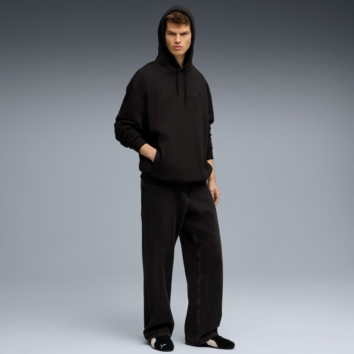 BMW 曹斐房車賽帽T (模特圖)